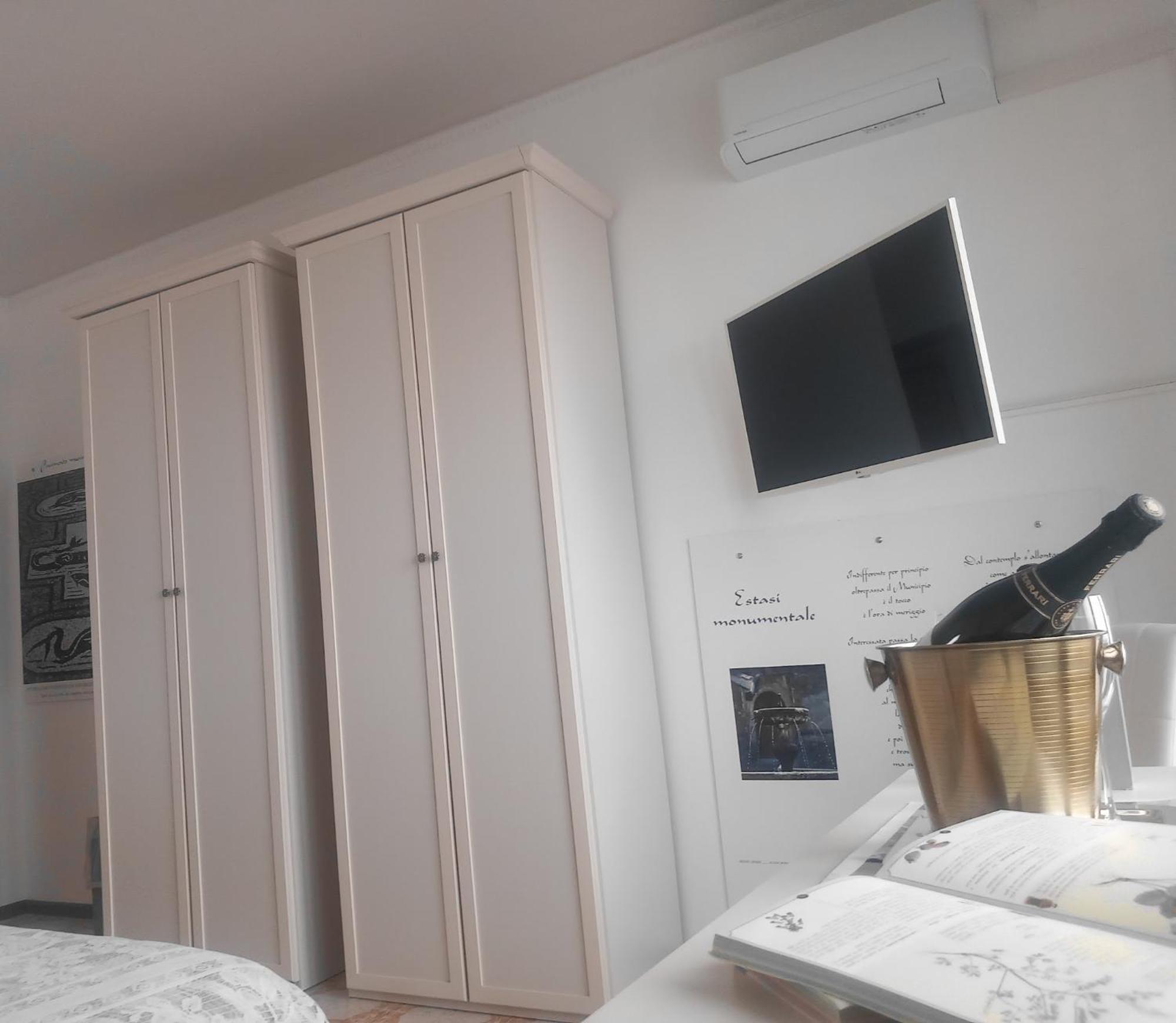 Wast-Host By Michelangelo Bed & Breakfast วาสโต ภายนอก รูปภาพ
