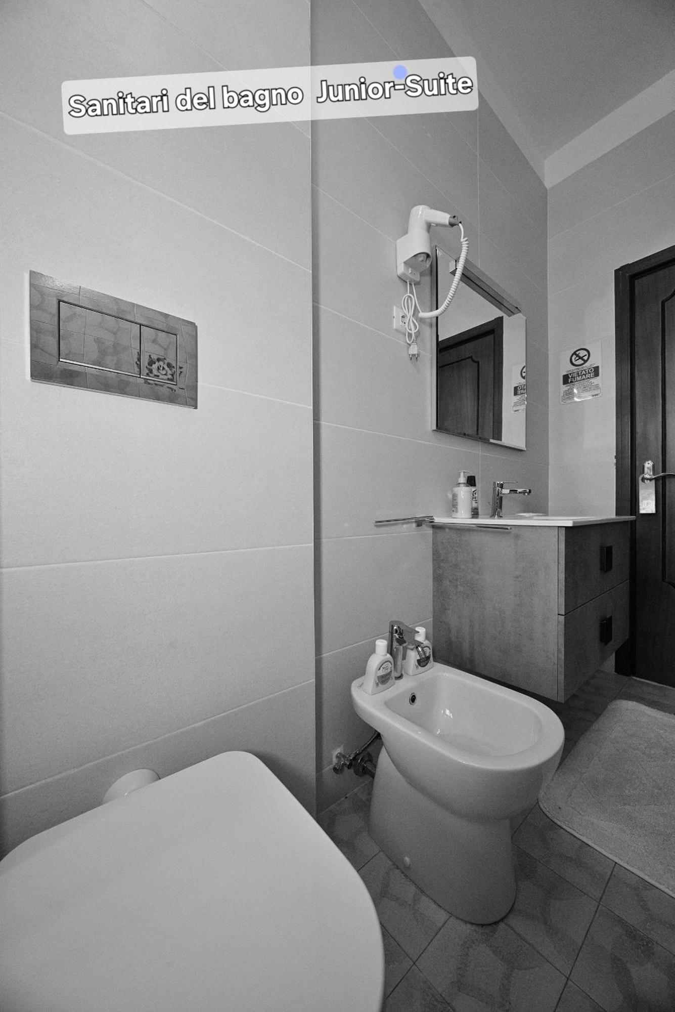 Wast-Host By Michelangelo Bed & Breakfast วาสโต ภายนอก รูปภาพ